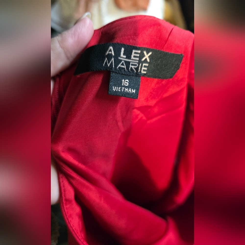 Alex Marie Vibrant Red Midi Dress with Cap Sleeves EUC Size 16 PTP 22 - Picture 4 of 5